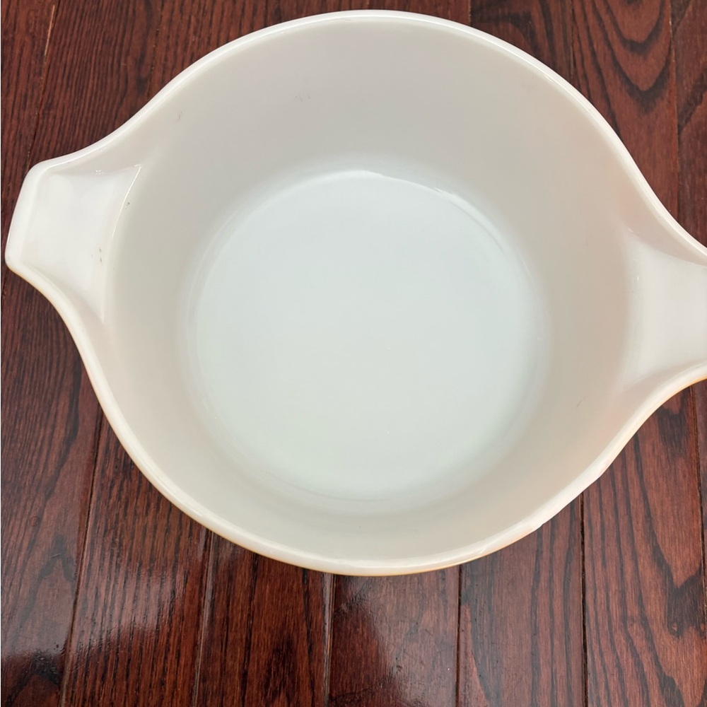 Vintage Pyrex Butterfly Gold 475 Casserole 2.5 qt - damaged - Picture 5 of 8